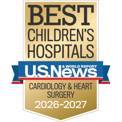 Insignia de Mejores hospitales infantiles en cardiología y cardiocirugía de 2026-27 según U.S. News & World Report