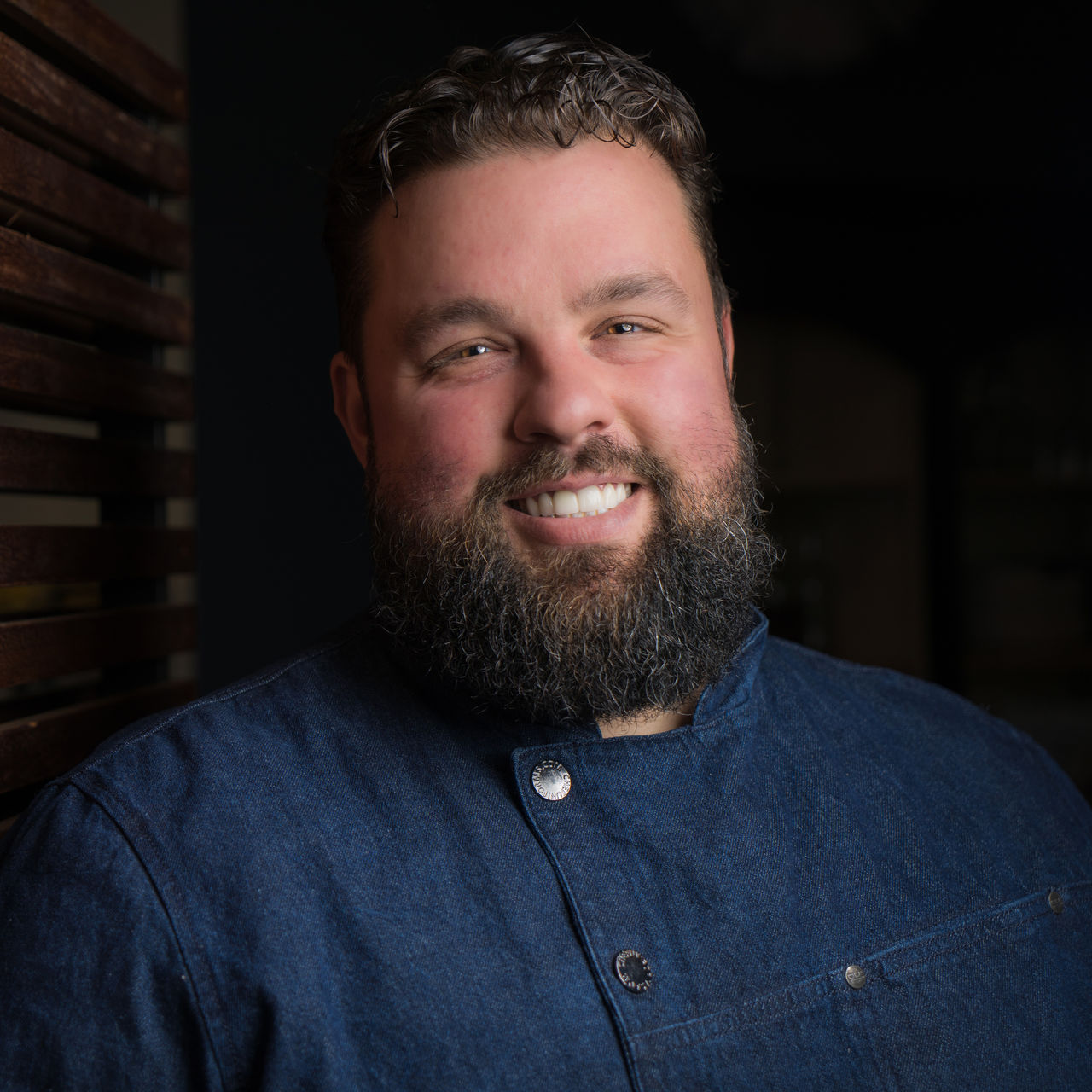 Retrato del chef Robbie Jester