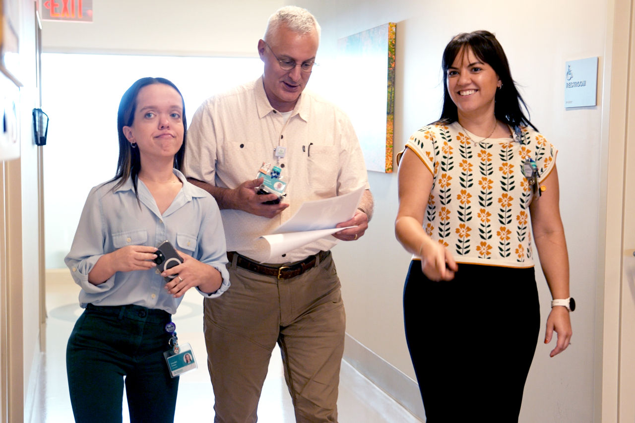 Doctors walking in Nemours hallway