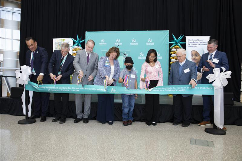 Leadership team at the ribbon cutting ceremony for the Moseley Foundation Institute at Nemours Children's Health